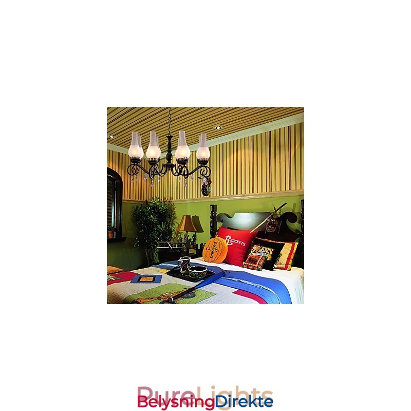 Tradisjonell Klassisk Lysekrone I Stearinlysstil