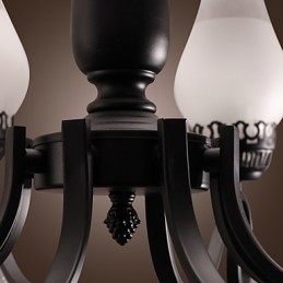 Tradisjonell Klassisk Lysekrone I Stearinlysstil