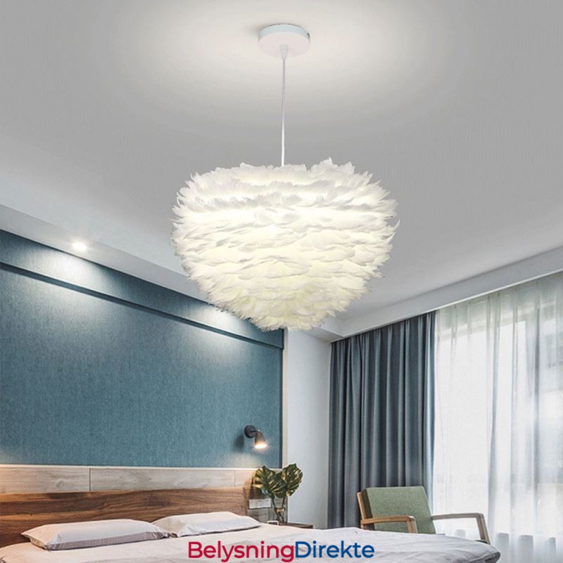 Pen Dekorativ Pendellampe Med Fjær