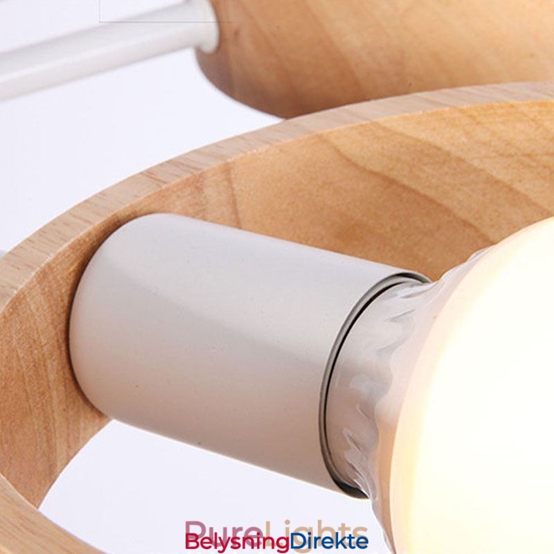 Nordisk Unik Pendellampe I Tre