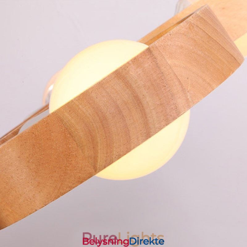 Nordisk Unik Pendellampe I Tre
