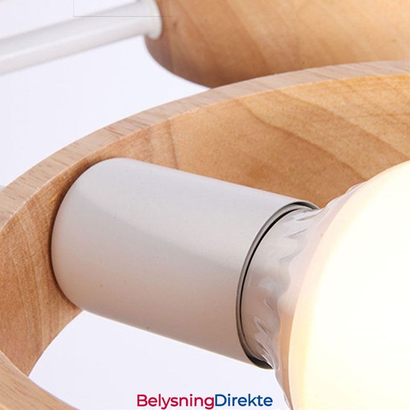 Nordisk Unik Pendellampe I Tre