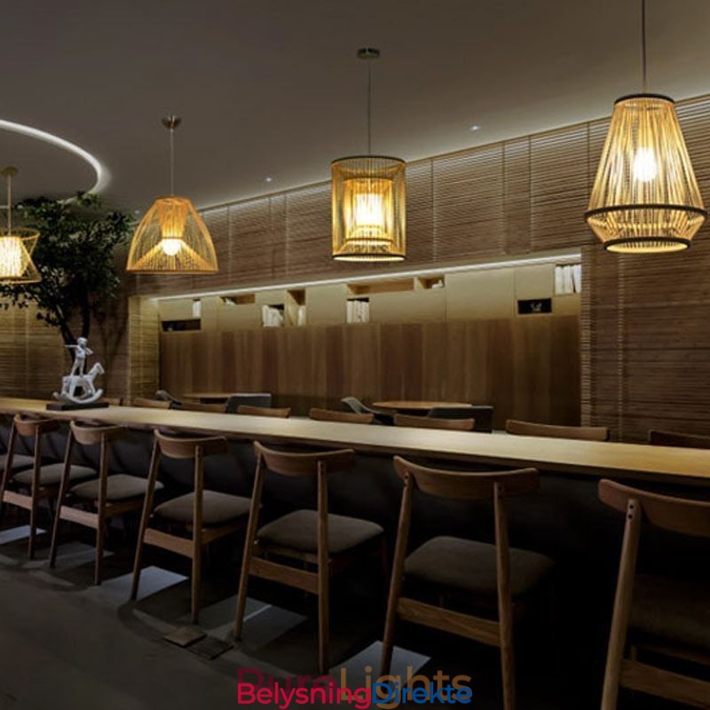 Nattbordslampe I Bambusvevd Materiale