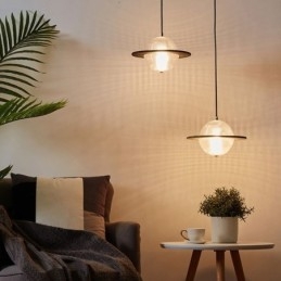 Moderne Taklampe I Glassform