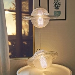 Moderne Taklampe I Glassform