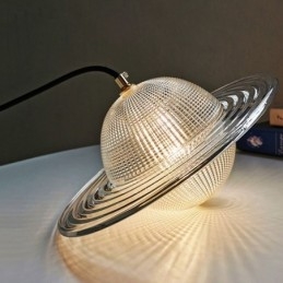 Moderne Taklampe I Glassform
