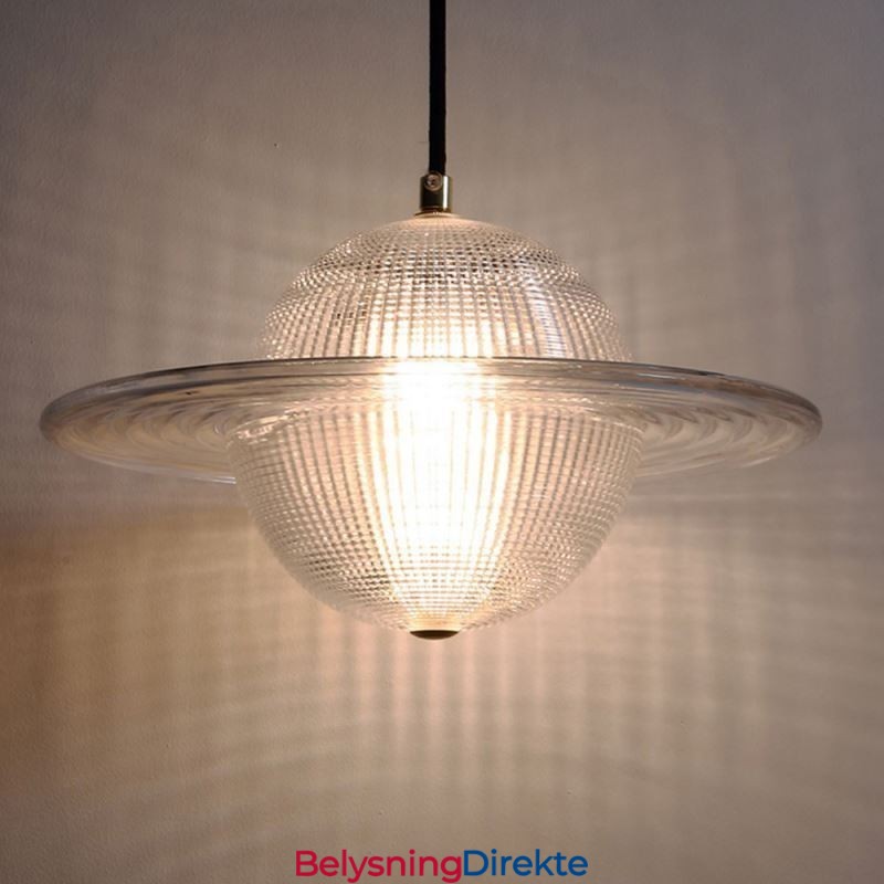 Moderne Taklampe I Glassform