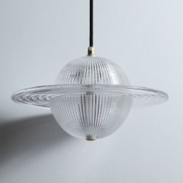 Moderne Taklampe I Glassform