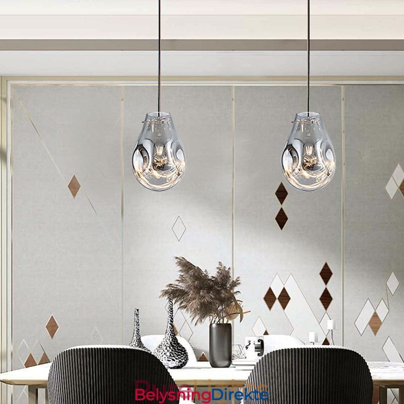 Fargerik Pendellampe Med Såpeboble I Glass Og Taklampe I Øystil