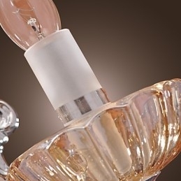 Elegant Krystallvegglampe Med 2 Lys