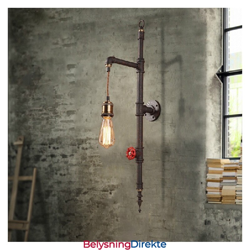 Rørveggen Til En Landlig Kreativ Retro Rakettvegglampe