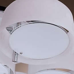 Moderne Samtidskrone I Metall Med Innfelt Montering