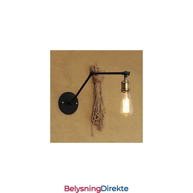 En Enkel, Moderne Amerikansk Landlig Variant Uten Speil, Vegglampeskjerm Med Jernarm