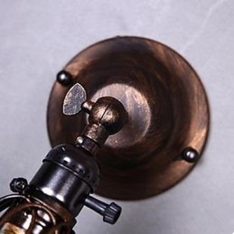 Liten Burvegglampe I Industriell Stil. Restaurering Av Gamle Korridormetoder. Korridorlamper Og Lanterner.