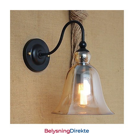 Amerikansk Landlig Minimalistisk Stue I Gangdekorert Glassvegglampe