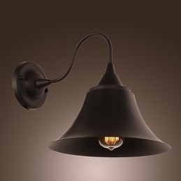 Kunstnerisk Vegglampe Med Retro Metallskjerm Og Brakett