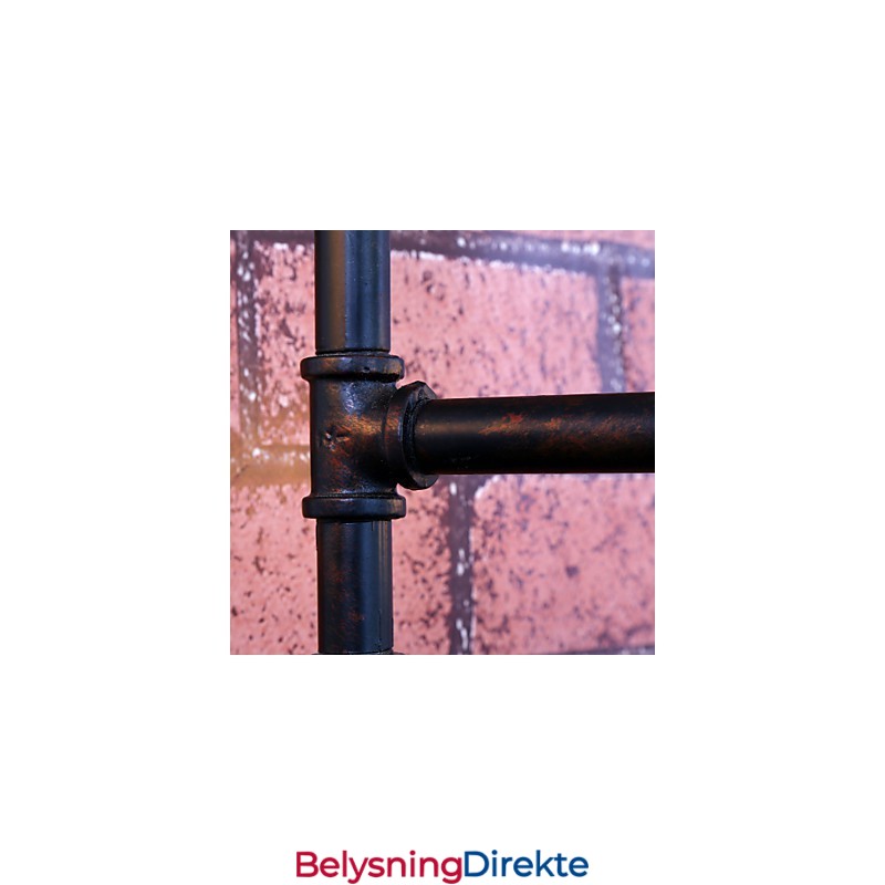 Mini-Vegglampe I Rustikt Metall I Hyttestil