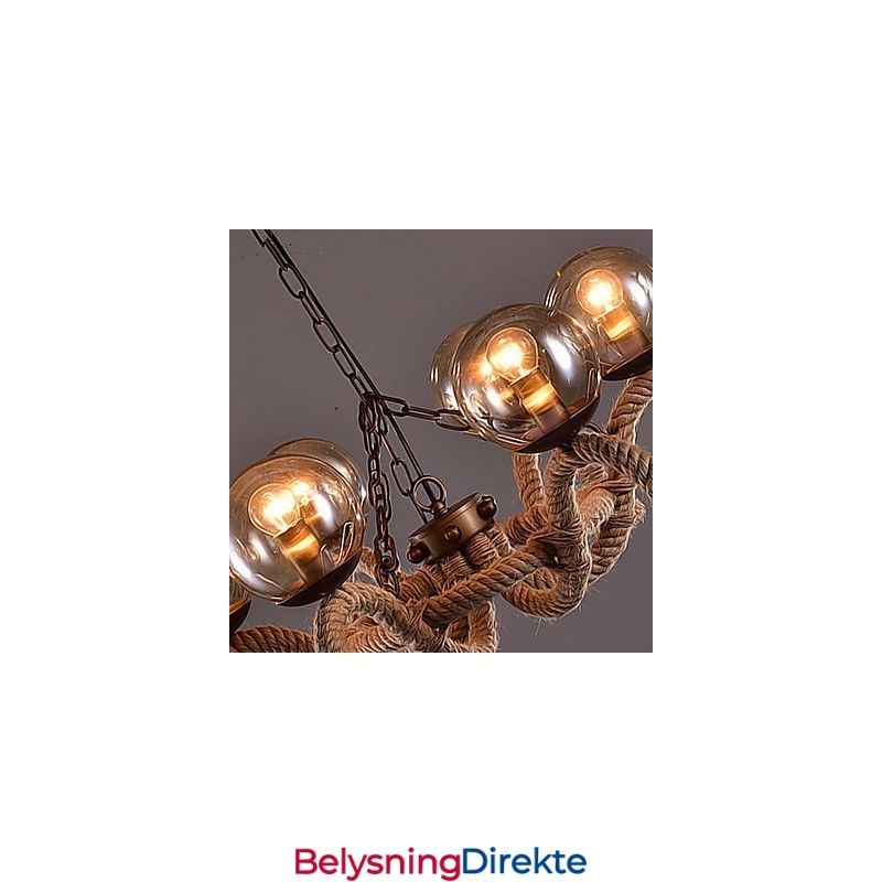 Lysekrone I Ministil I Vintage-Metall