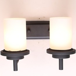 2* Retro Vegglampe I Jern I Klassisk Stil Med Maling Og Frostet Glass