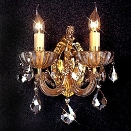 Elegant Krystallvegglampe Med 2 Lys