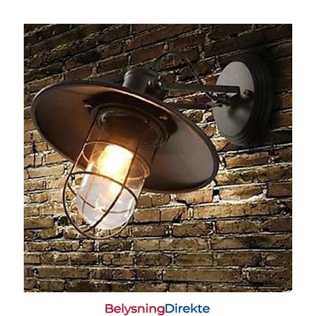 Amerikansk Landlig Personlighet, Kontraktstilt Lagerburvegglampe