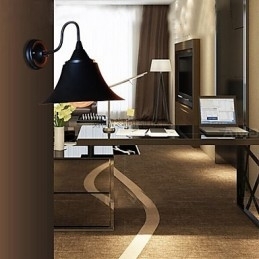 Designer Duds Loft-Stil Gammel Svart Jernhette Vegglampe