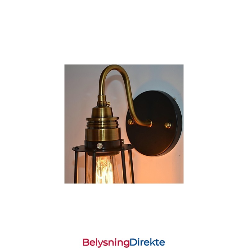 Vegglampe I Kontraktstil I Nord-Amerika