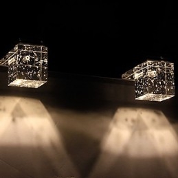 Moderne Vegglampe Med Glassboble, Kubisk Skjerm, Speilfrontstil