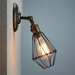 Industriell Vegglampe I Vintagestil Som Åpner Og Lukker, Loftsstil, Restaurerer Gamle Skikker