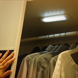 Menneskekroppsinduksjon Som Klebrig Ambry Ultratynn Platelys Skolys En Nattlys Vegglampe Lys