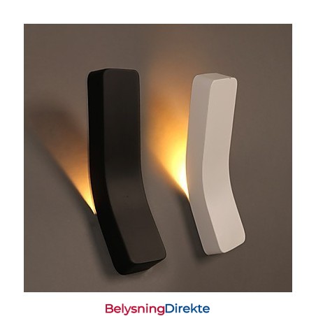 Kontraktert Og Moderne Kreativ Bøyd Smijernsvegglampe Med Strømlamper