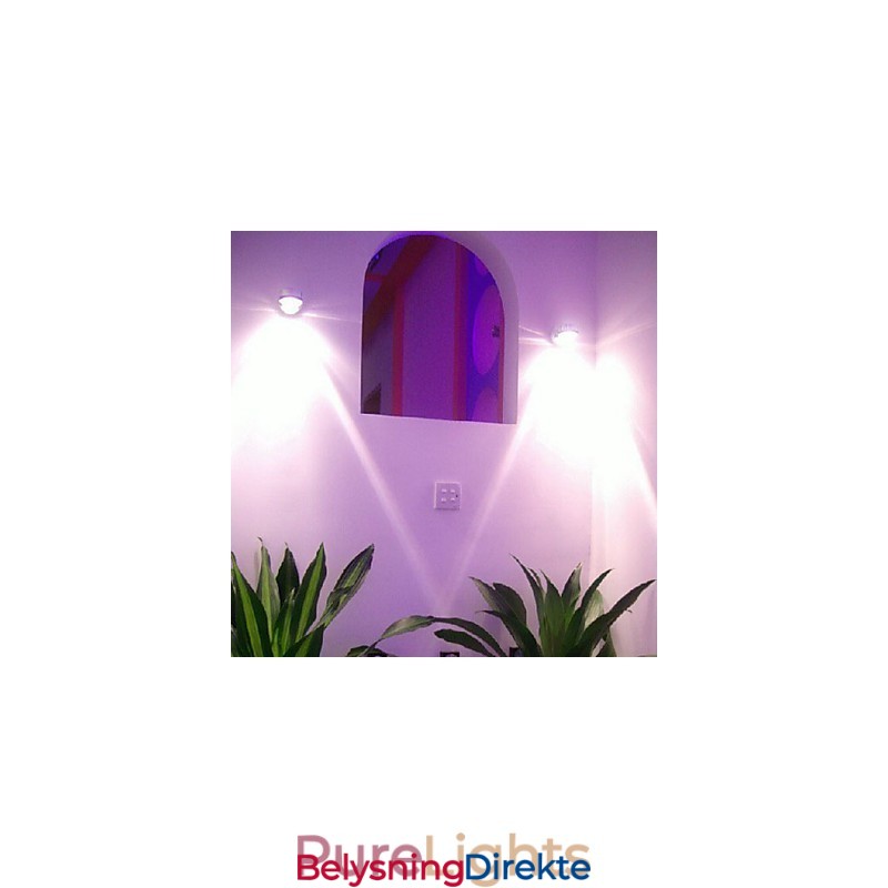 Moderne Vegglampe Med Spredt Lys I Sci-Fi-Design