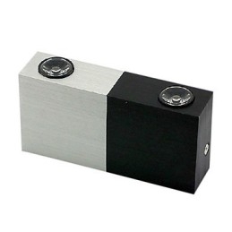 Moderne Vegglampe Med Halvt Sølvfarget Halvt Svart Elegant Design Kubisk Kropp 2 Stk