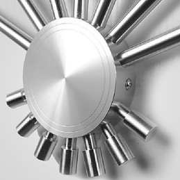 Moderne Vegglampe Med Spredende Lys, Vifteformet, 7 Metallstenger, Elegant Stil