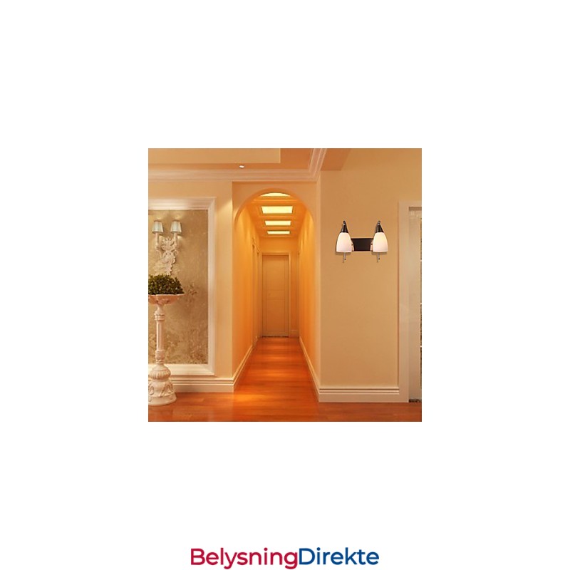 Vegglampe Med 2 Lys I Hvit Skjerm