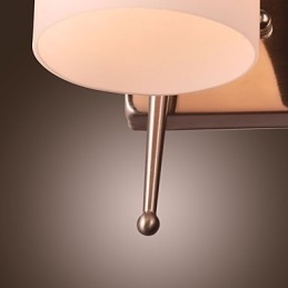 Vegglampe Med 2 Lys I Hvit Skjerm