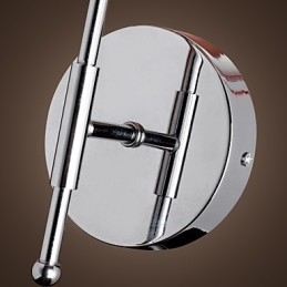 Enkelt Designet Vegglampe I Varmt Lys