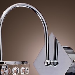 Vegglampe Med Elegant Krystalldråpe