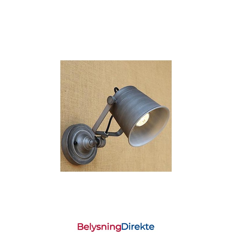 Karakteren Til Jernkunststangen Kan Justere Lyslampens Vegglampe Opp Og Ned