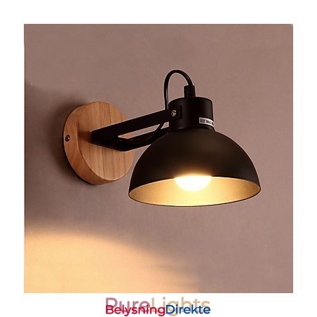 Moderne, Samtidskunstnerisk Rustikk Hyttemaleri Med Downlight-Vegglampe