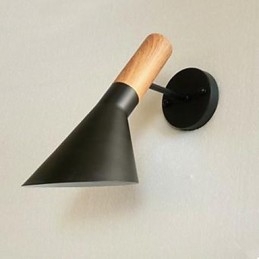 Moderne Enkel Stueseng Smijerns Imitert Trevegglampe