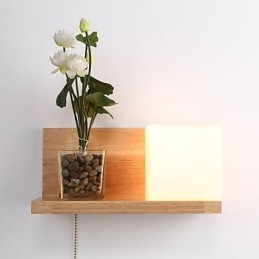 Vegglampe I Tre I Landlig Stil Med Bryter