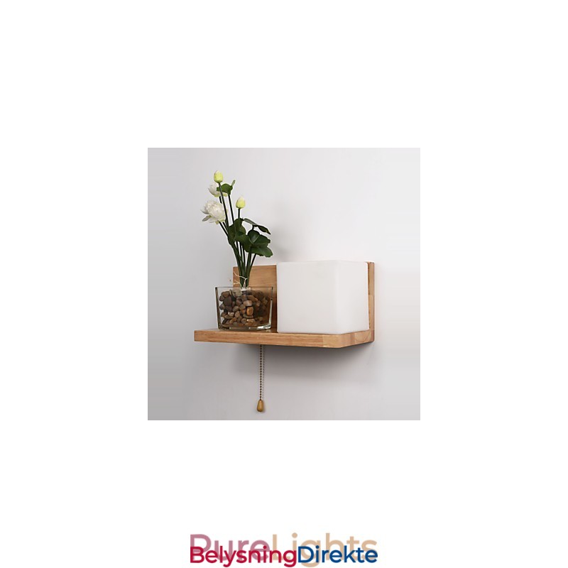 Vegglampe I Tre I Landlig Stil Med Bryter