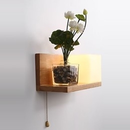 Vegglampe I Tre I Landlig Stil Med Bryter