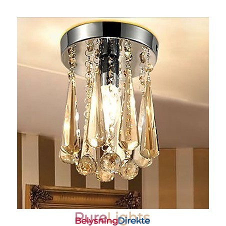 Moderne Og Moderne Krystallgarasje Med Innfelt Montering