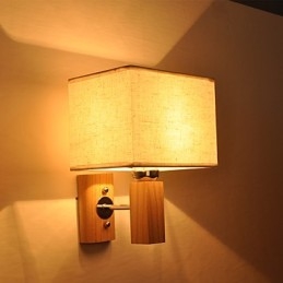 Enkel Vegglampe Nattbordslampe Med Stoffskjerm Og Heltre Til Soverom, Kommode, Stue, Babyrom