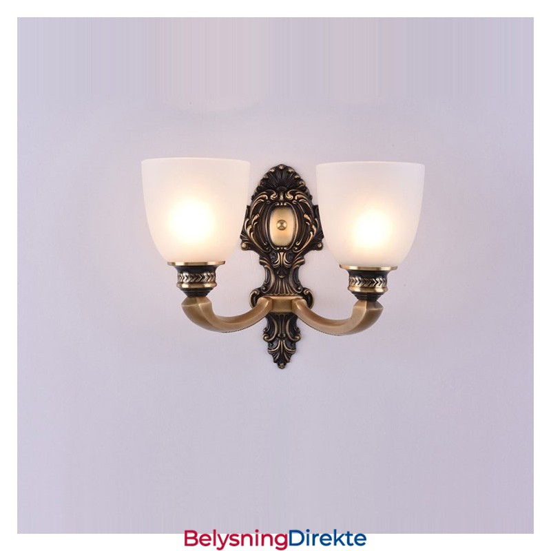 Luksuriøs Rustikk Retro Vintage Messing Vegglampe Med 2 Lys Og Glassskjermer I Ren Messing, Spesielt For Hotell, Kontor, Utstillingslokale, Stue, Spisestue