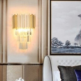 Gullmatchende Postmodern Luksuriøs K9 Krystallvegglampe Med Krystallskjerm