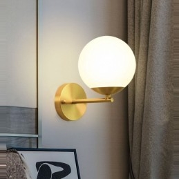 Moderne Molecules Bean-Vegglampe Med Kuleformet Glassskjerm