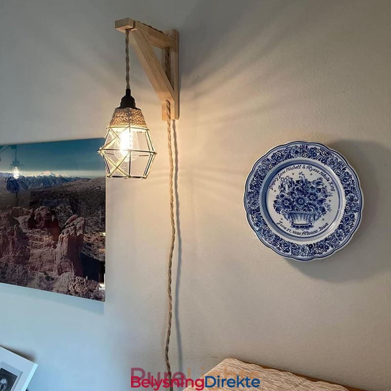 Vegglampe I Jernkunst I Hamptau Med Amerikansk Pastoral Retro-Stil Og Stikkontakt